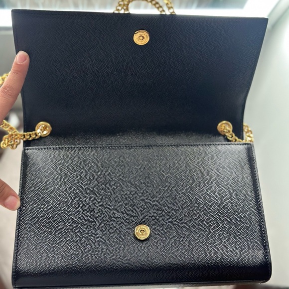 Saint Laurent Kate medium embossed-leather shoulder bag - Picture 3 of 3